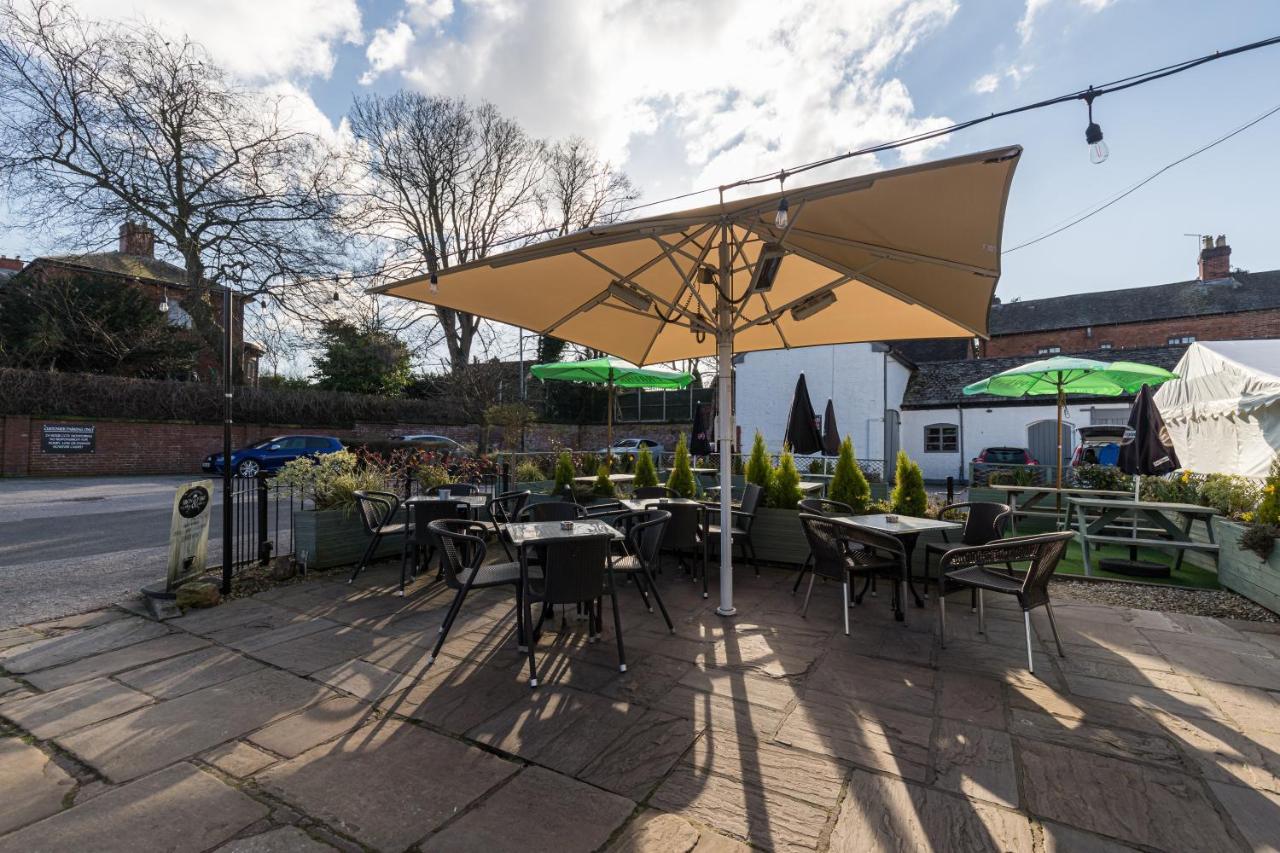 The Littleton Arms 호텔 펜크리지 외부 사진